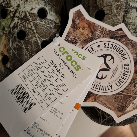 Crocs Adult Classic Realtree Edge Clogs - Picture 7 of 8